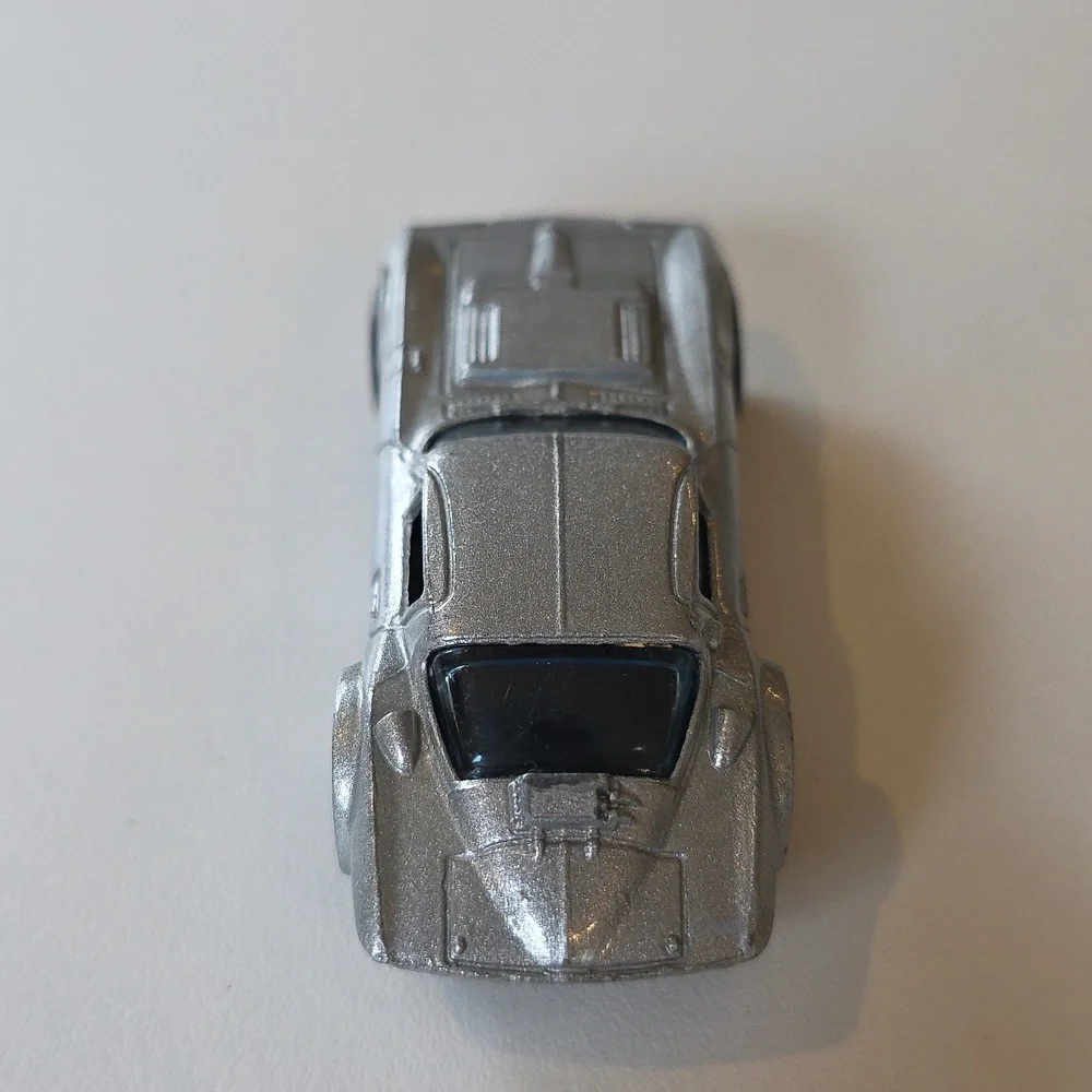 Hot Wheels - Corvette Grand Sport - Mattel - Silver